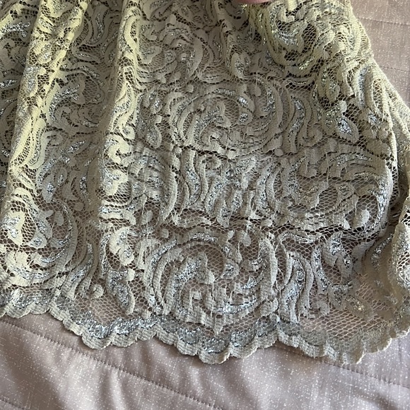 (NWT)(DecoDe-1.8) Ladies fashion Shiny silver lace dress size 8 - Picture 16 of 17